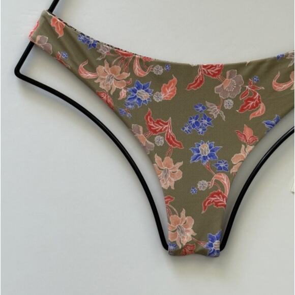 Acacia Swim Ho‘okipa Bikini Bottom – Lovina Floral (XL) - Picture 2 of 11